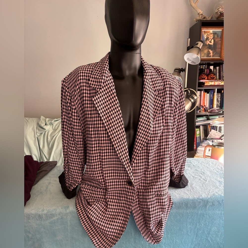 Women’s Black and Pink Blazer